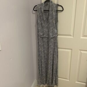 Vince Camuto Black & White Sleeveless Printed Maxi Dress